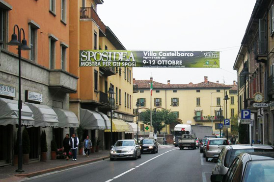europemedia_banner_striscioni_pubblicitari_attraversamento_pedonale