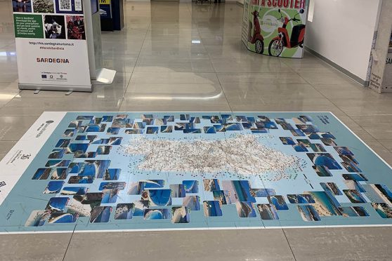 europemedia_impianti_pubblicitari_floorgraphic_aeroporti_1-558x372