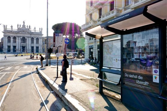 europemedia_impianti_pubblicitari_pensiline_bus_2-558x372