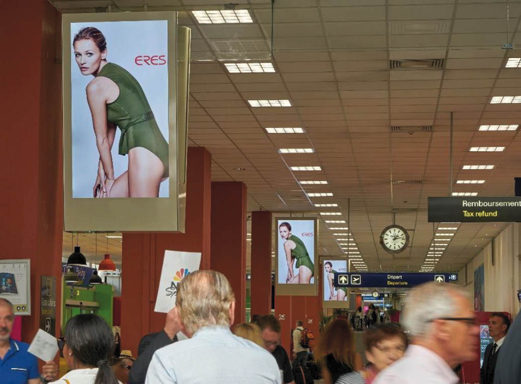 europemedia_écrans numériques des systèmes de publicité pour les aéroports