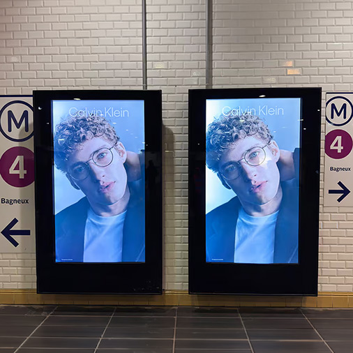 europe-media-france-digital-mupi-metro-optimized